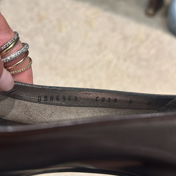 Salvatore Ferragamo Vera Pumps size 8 - Picture 7 of 7